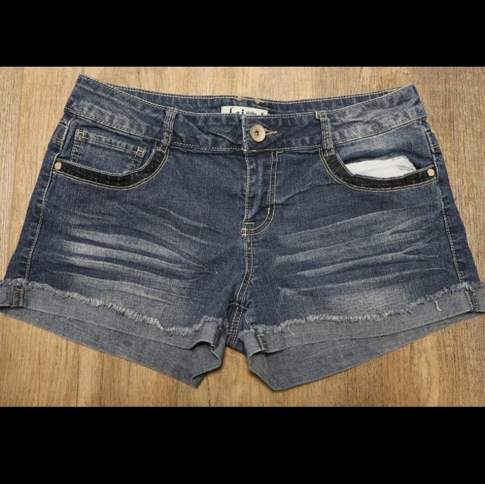L.e.i. Ashley Lowrise Cuffed Demin Shorts, Blue Rodeo Juniors Size 11